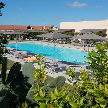 Hotel Delle Rose, & Restaurant 3*